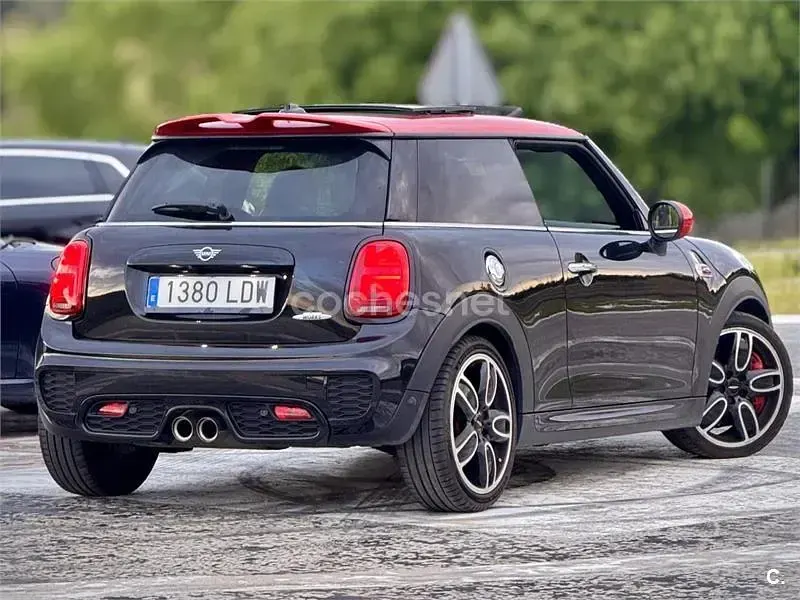 Usado Mini John Cooper Works 231 CV (169 kW) 2020 Negro Utilitario