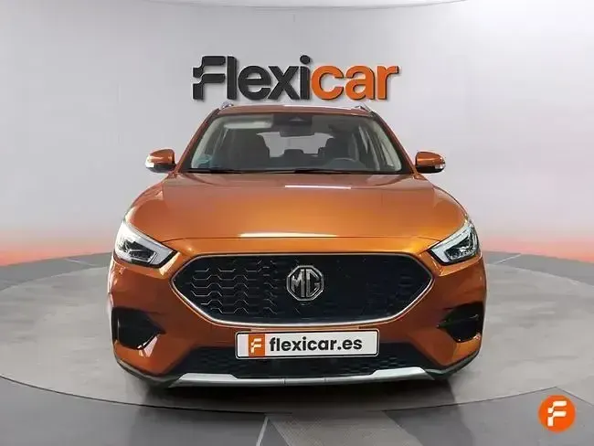 Usado MG ZS Comfort 116 CV (85 kW) 2025 Naranja SUV