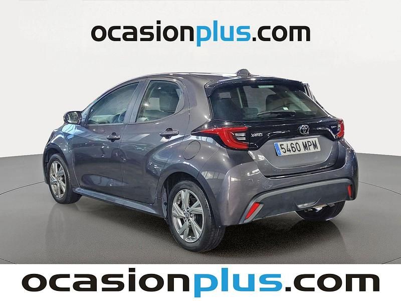 Usado Toyota Yaris Active 116 CV (85 kW) 2024 Gris Utilitario