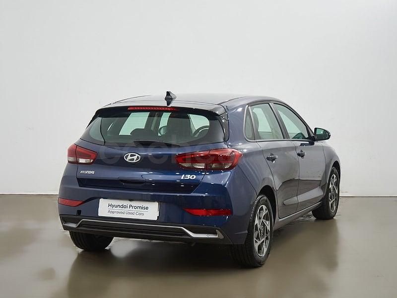 Usado Hyundai i30 96 HP (70 kW) 2025 Azul Sedan