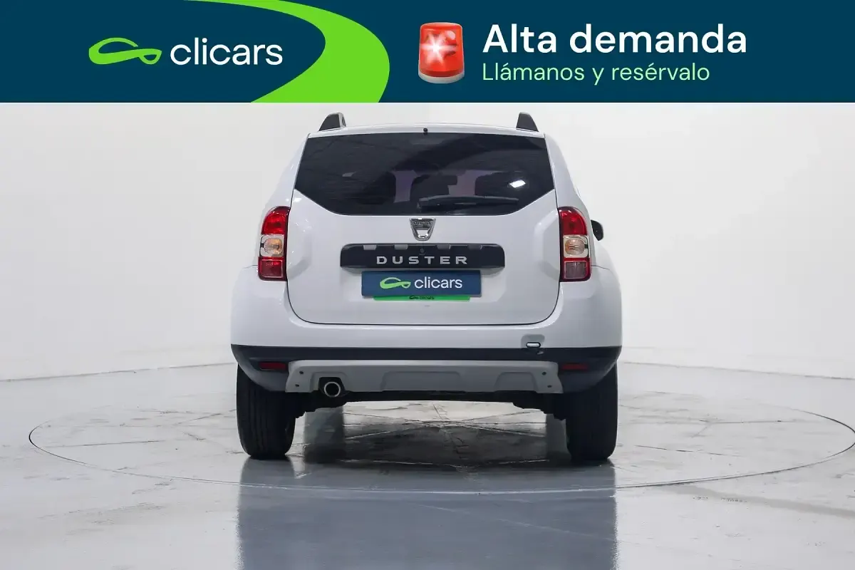 Usado Dacia Duster Lauréate 110 CV (80 kW) 2016 Blanco SUV