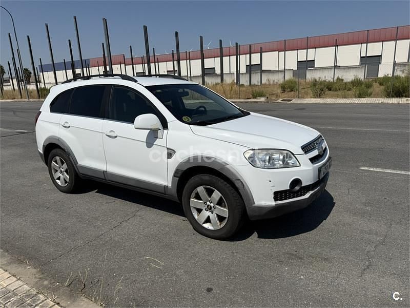 Blanco Usado 2011 Chevrolet Captiva LS SUV | 4900 € (Precio justo) - Imagen 1/4