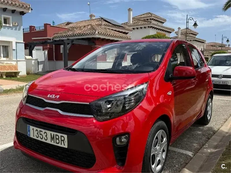Usado Kia Picanto 67 CV (49 kW) 2022 Rojo Utilitario