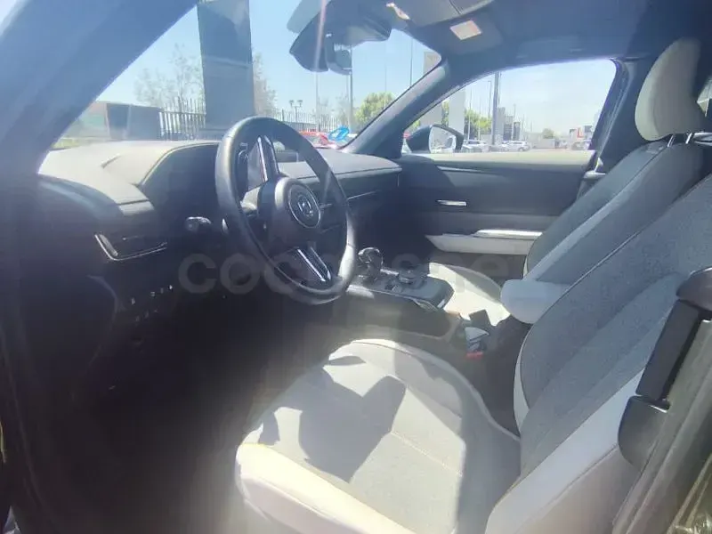 Usado Mazda MX30 Makoto 170 CV (125 kW) 2025 Gris / plata SUV