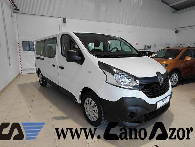 Usado Renault Trafic 125 CV (91 kW) 2018 Blanco Monovolumen