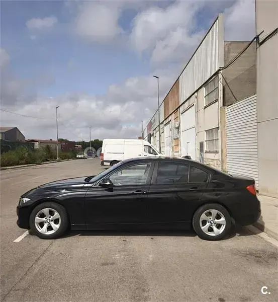 Usado BMW 320 Efficient Dynamics 163 HP (119 kW) 2014 Preto Sedan
