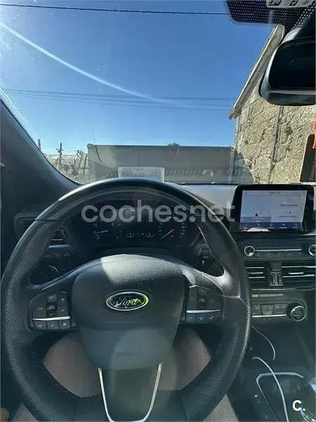 Usado Ford Focus ST-Line 125 CV (91 kW) 2020 Blanco Berlina