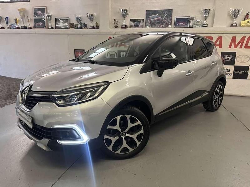 Plateado Usado 2018 Renault Captur Zen SUV | 11.450 € (Precio justo) - Imagen 1/4