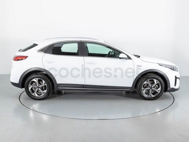 Usado Kia XCeed Turbo 120 CV (88 kW) 2023 Blanco SUV