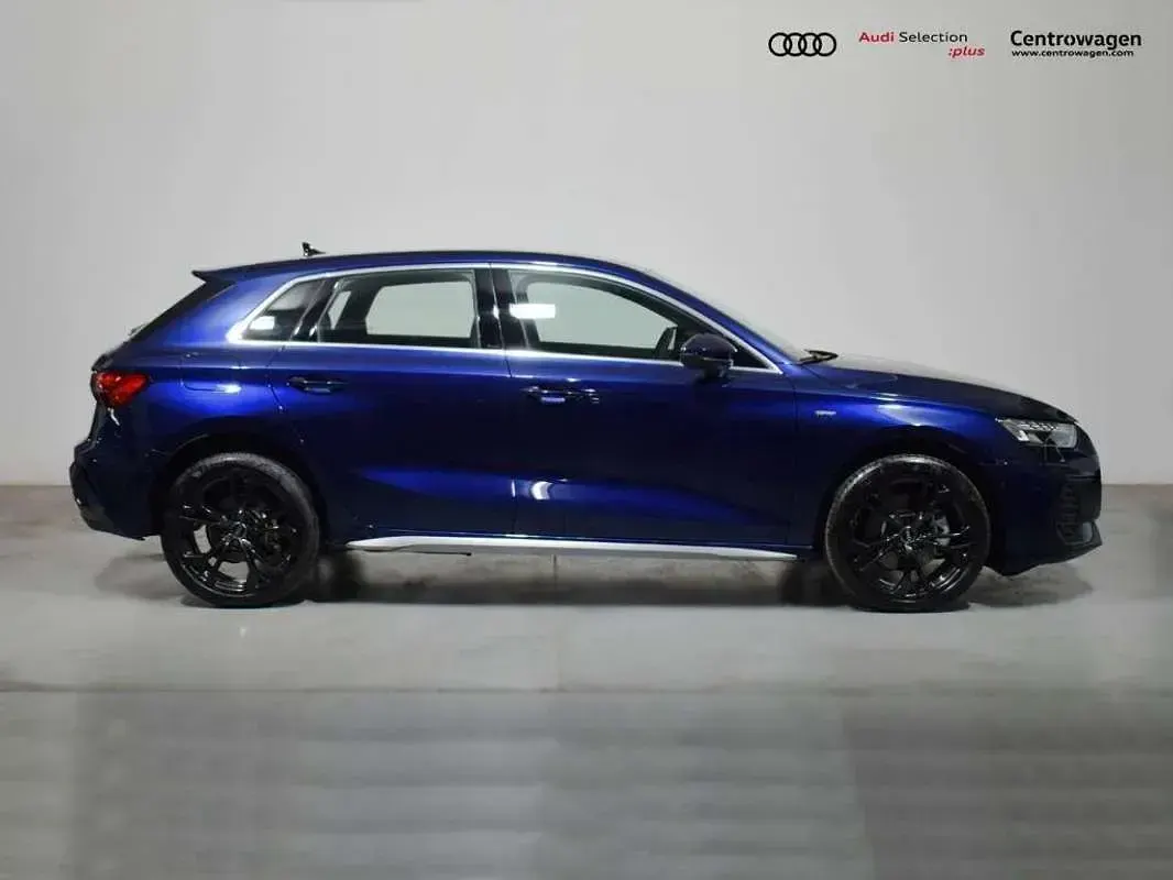 Usado Audi A3 Sportback e-tron 204 CV (150 kW) 2025 Azul Utilitario