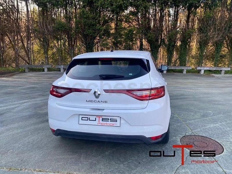 Usado Renault Mégane IV Life 95 CV (69 kW) 2020 Blanco Berlina