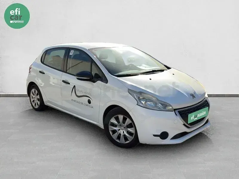 Usado Peugeot 208 Active 75 CV (55 kW) 2015 Blanco Utilitario