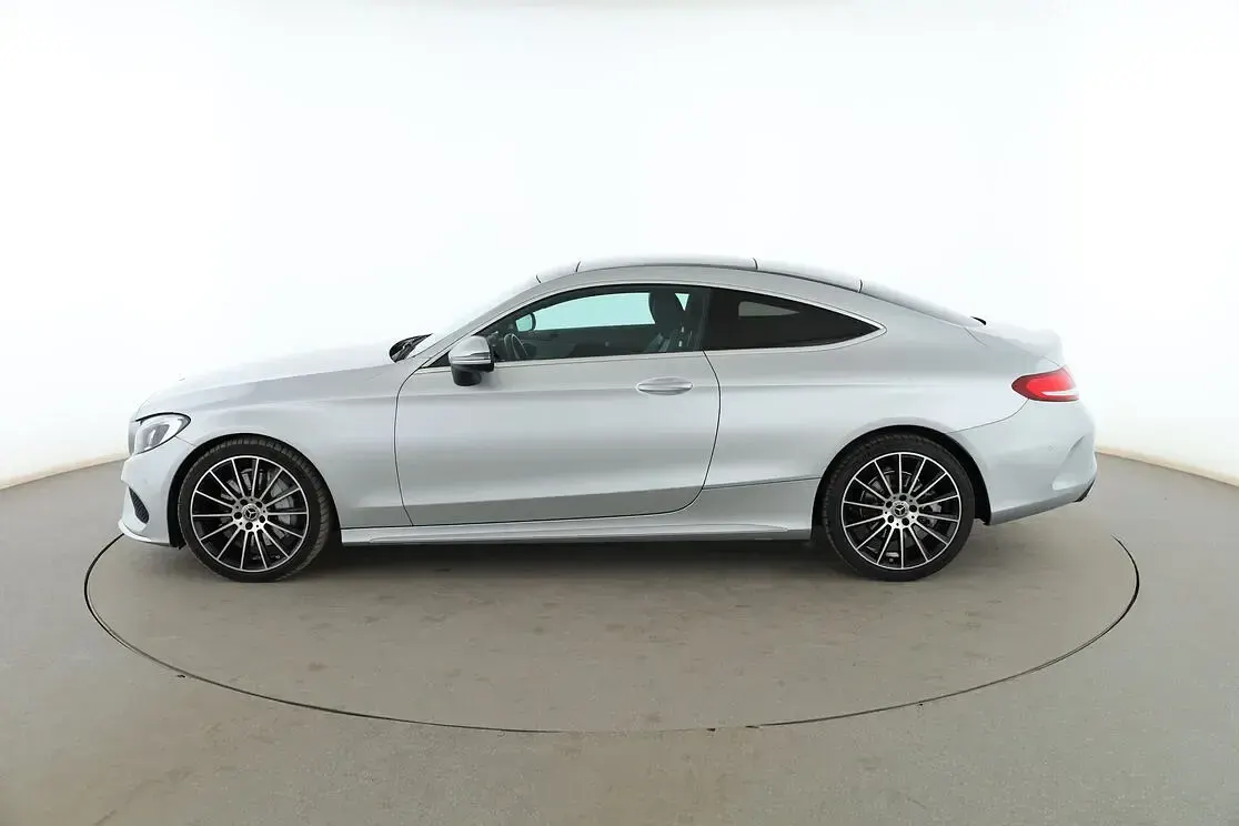 Usado Mercedes C250 205 CV (150 kW) 2018 Gris Coupe