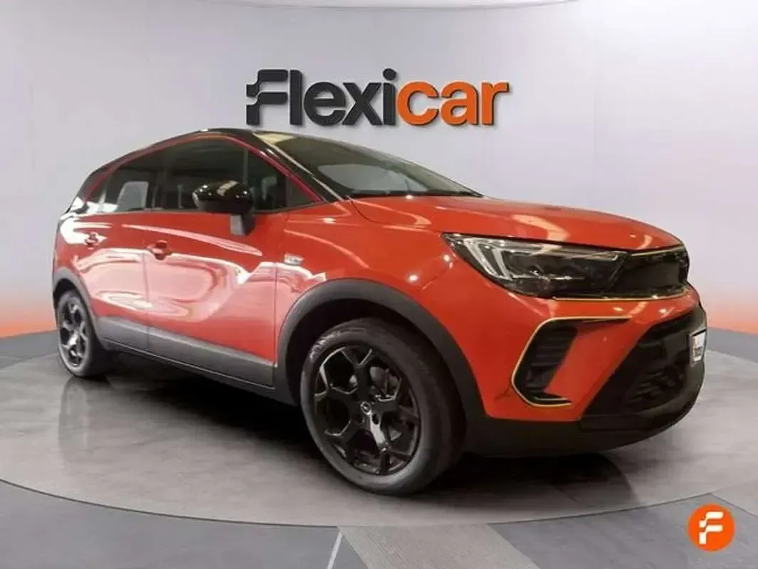 Usado Opel Crossland GS Line 131 CV (96 kW) 2022 Naranja SUV