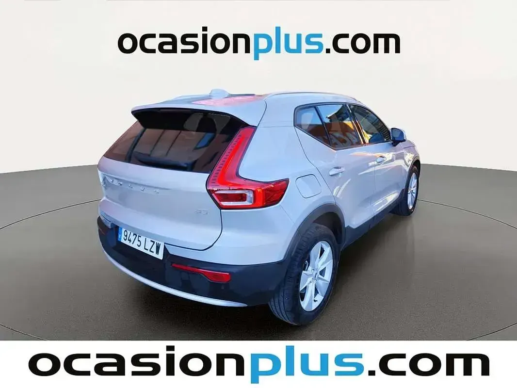 Usado Volvo XC40 Core 163 CV (119 kW) 2022 Gris SUV