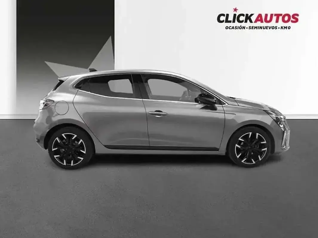 Usado Renault Clio Techno 101 CV (74 kW) 2026 Gris Utilitario