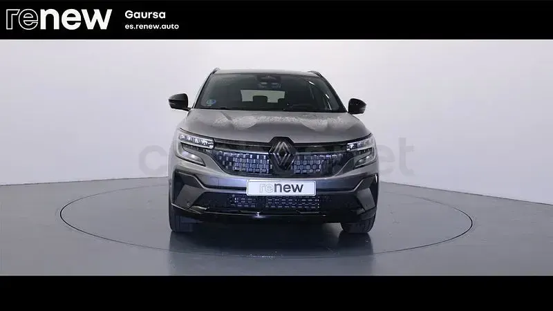 Usado Renault Austral Esprit Alpine 200 CV (147 kW) 2025 Gris / plata SUV