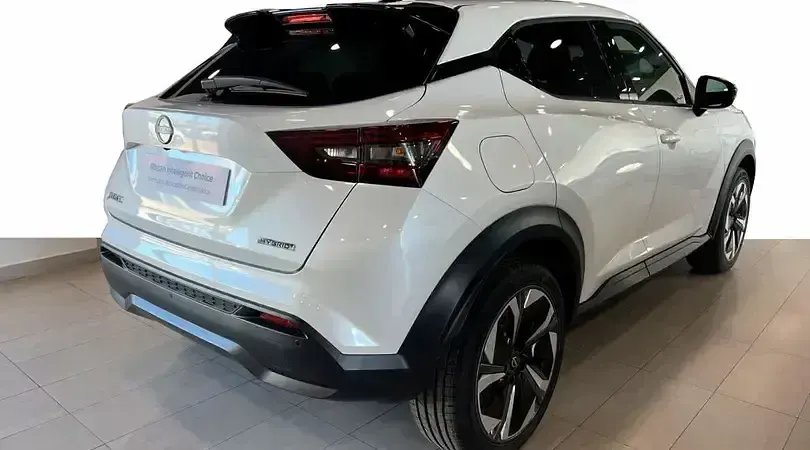 Usado Nissan Juke N-Connecta 143 CV (105 kW) 2025 Skyline grey metalizado SUV
