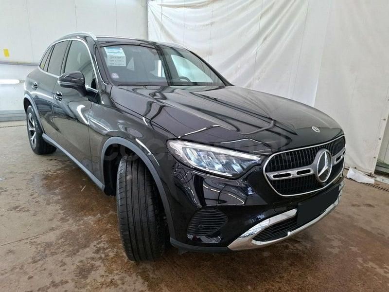 Usado Mercedes GLC300e 313 CV (230 kW) 2024 Negro SUV