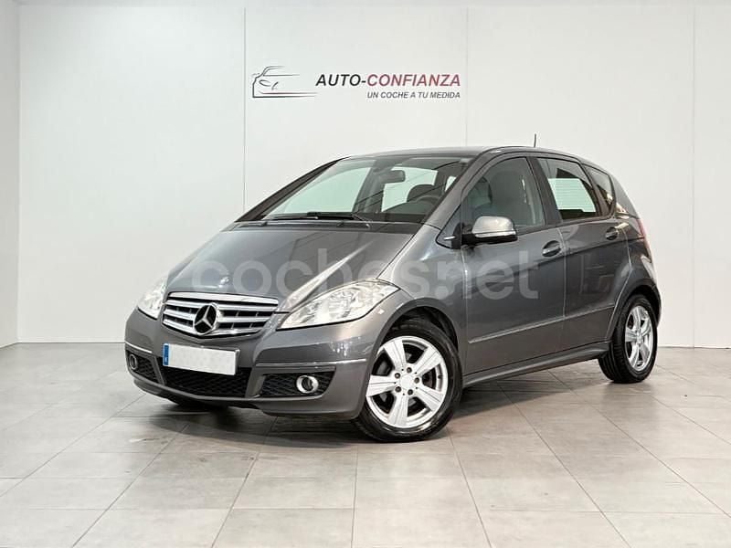 Gris / plata Usado 2009 Mercedes A180 Avantgarde Monovolumen | 5495 € (Precio justo) - Imagen 1/4