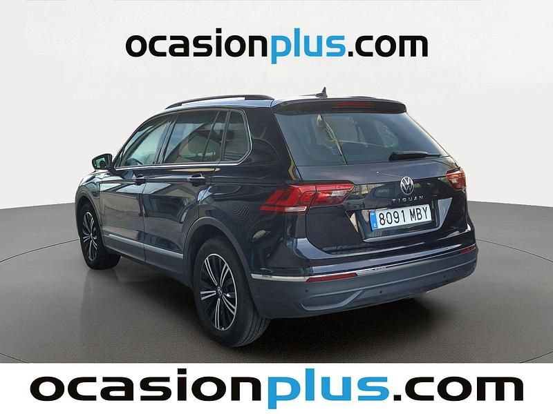 Usado VW Tiguan Life 150 CV (110 kW) 2022 Negro SUV