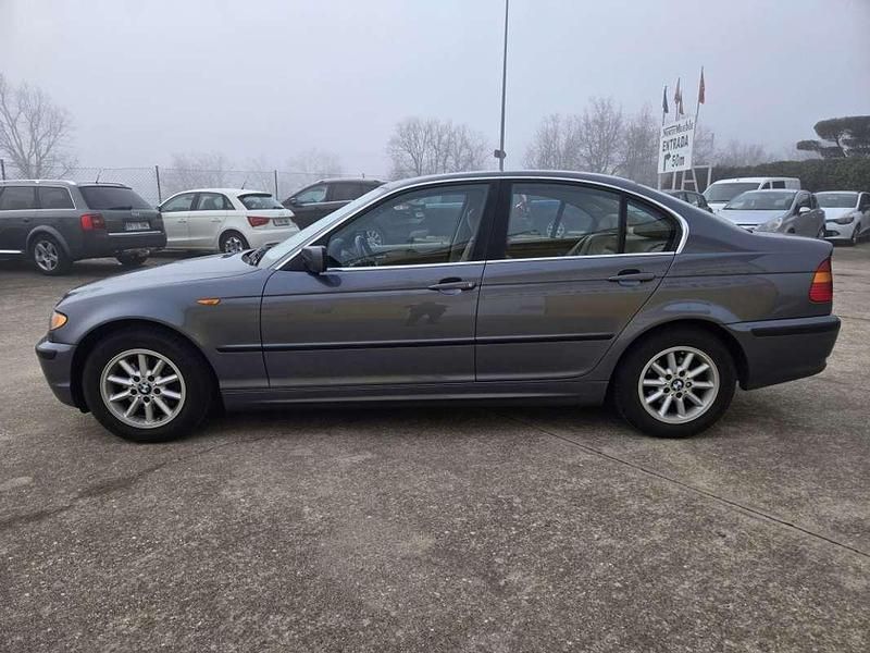 Usado BMW 318 116 CV (85 kW) 2002 Gris Berlina