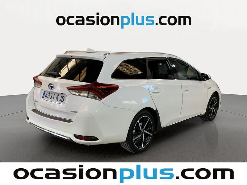 Usado Toyota Auris Edition 136 CV (100 kW) 2018 Blanco Familiar