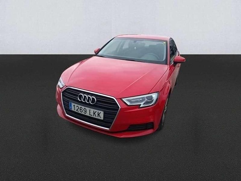 Usado Audi A3 Sportback S-Line 116 CV (85 kW) 2020 Blanco Utilitario