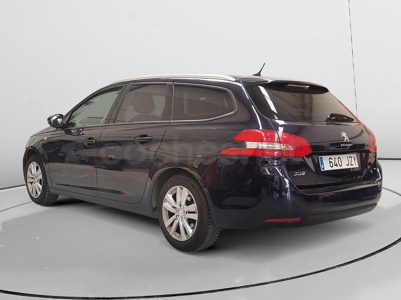 Usado Peugeot 308 SW Style 130 CV (95 kW) 2017 Azul Familiar