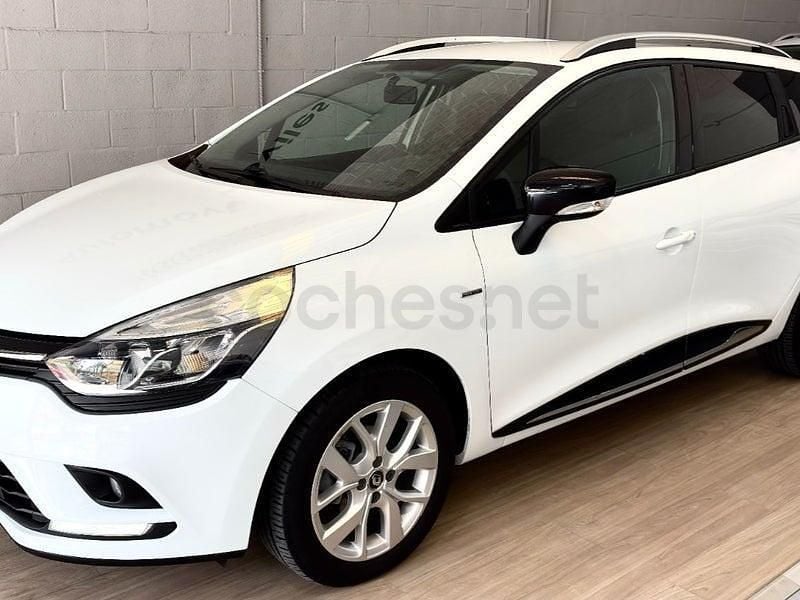 Usado Renault Clio GrandTour LIMITED 90 CV (66 kW) 2018 Blanco Familiar