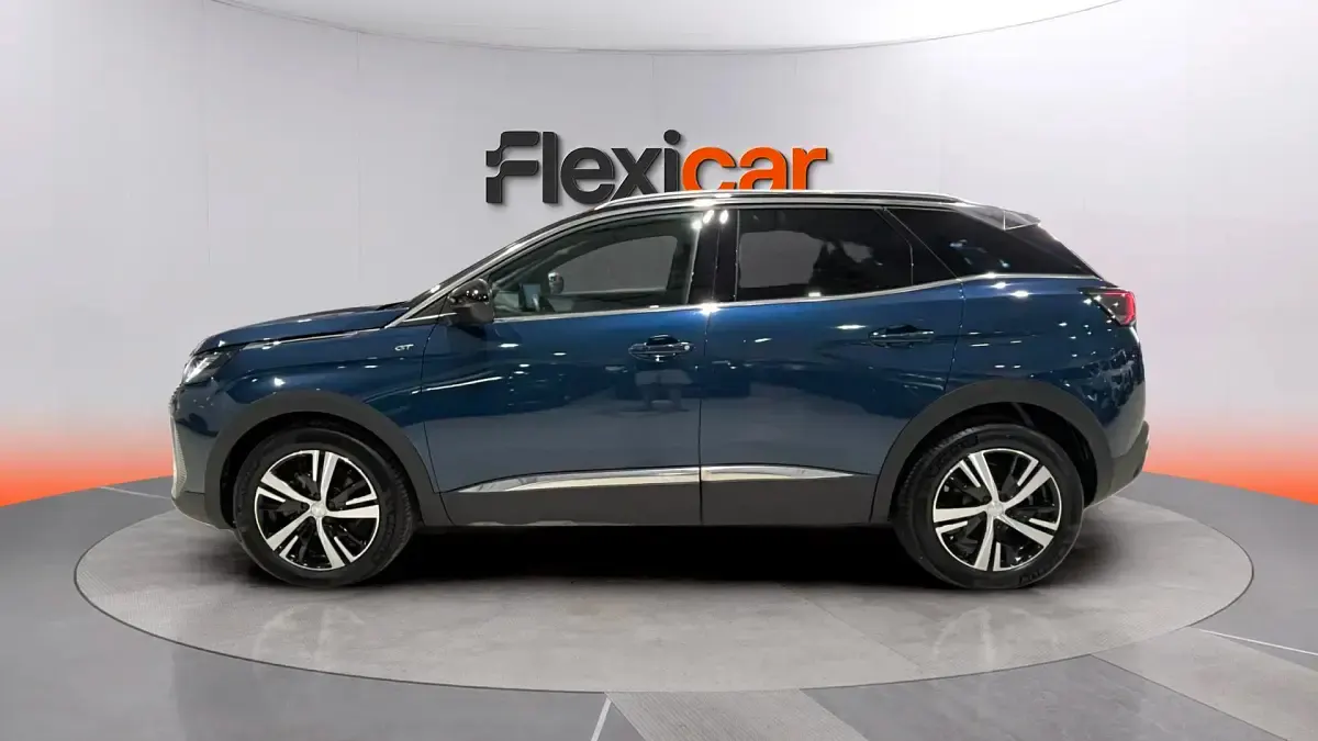 Usado Peugeot 3008 GT 131 CV (96 kW) 2022 Azul SUV