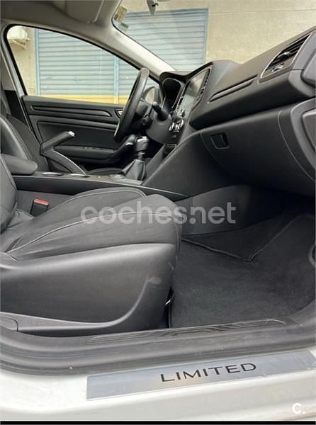 Usado Renault Mégane IV LIMITED 115 CV (84 kW) 2019 Blanco Berlina