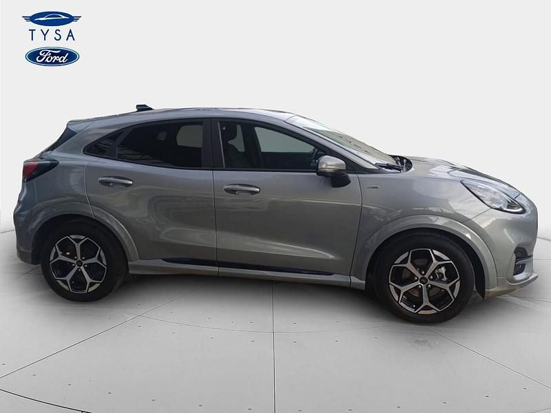 Usado Ford Puma ST-Line 125 CV (91 kW) 2024 Plata solar SUV