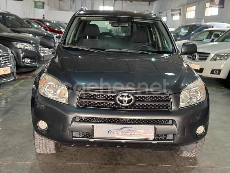 Gris / plata Usado 2007 Toyota RAV4 Sol SUV | 9000 € (Un poco caro) - Imagen 1/4