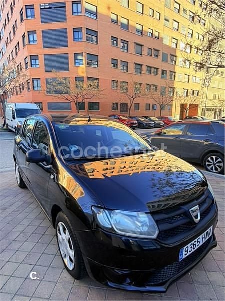 Usado Dacia Sandero Lauréate 75 CV (55 kW) 2014 Negro Berlina