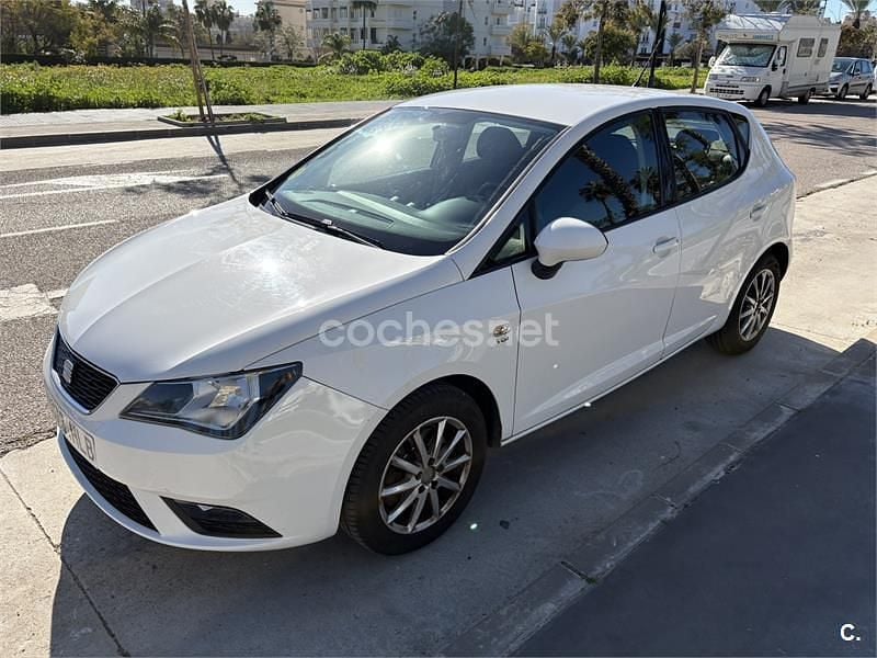 Usado Seat Ibiza Style 105 CV (77 kW) 2012 Blanco Berlina