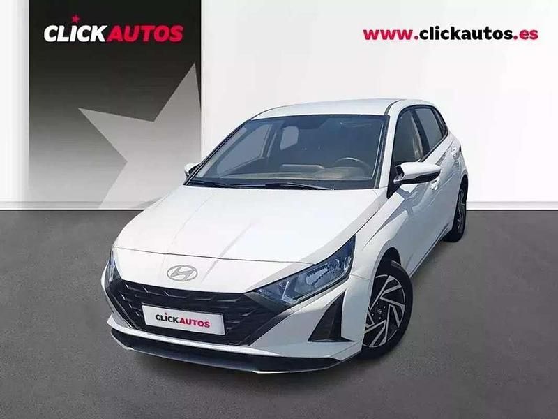 Blanco Usado 2025 Hyundai i20 Utilitario | 16.200 € (Precio justo) - Imagen 1/4
