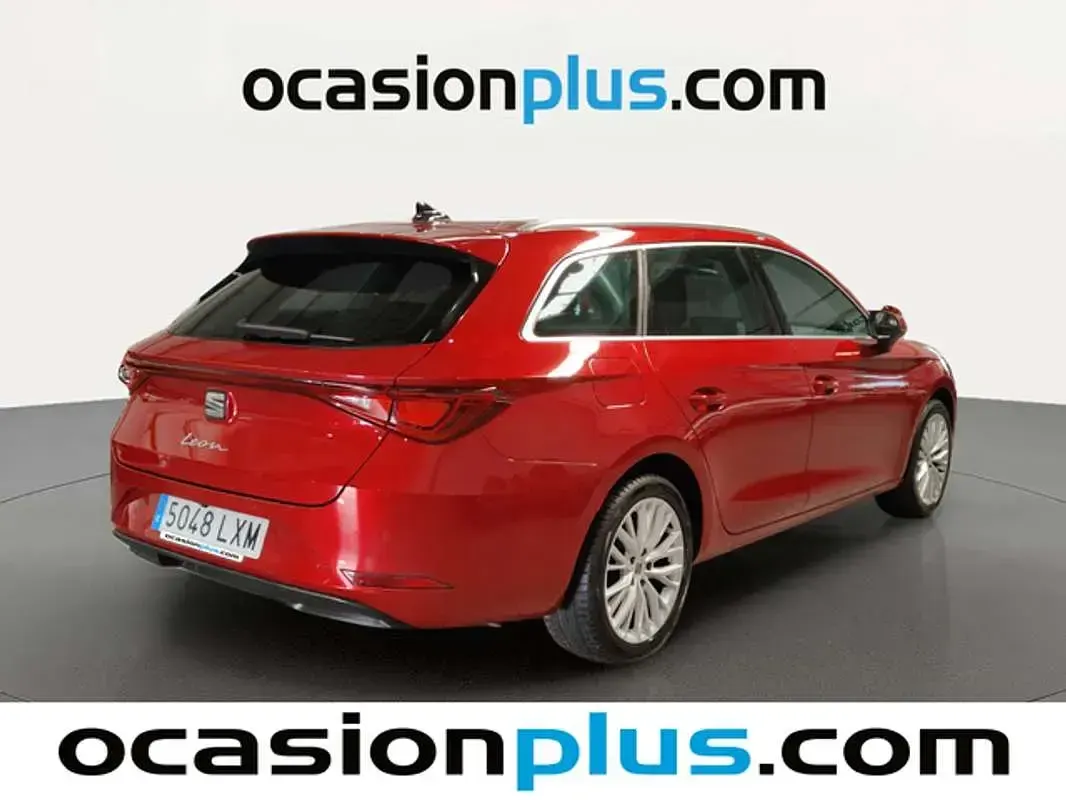 Usado Seat Leon ST XCELLENCE 150 CV (110 kW) 2022 Rojo Familiar