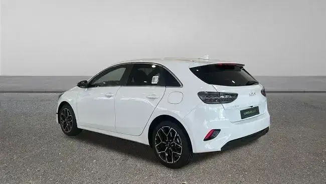 Nuevo Kia Ceed Style 100 CV (73 kW) 2025 Blanco Utilitario