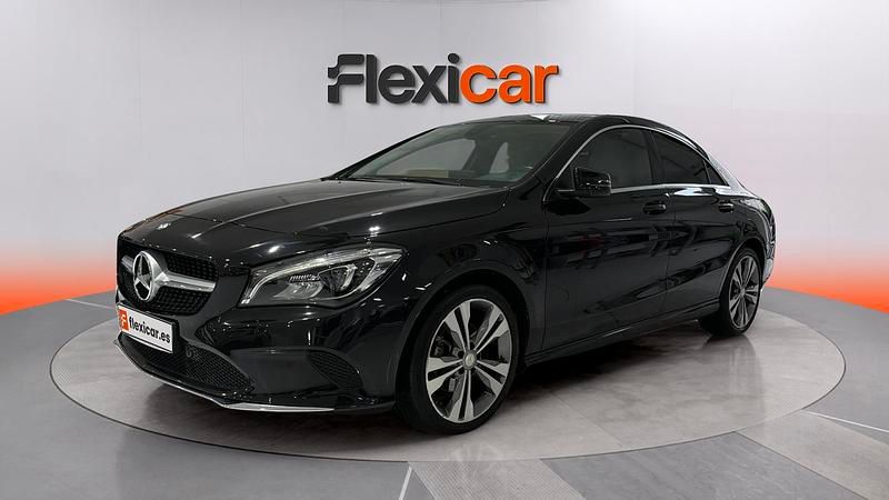 Usado Mercedes CLA220 177 CV (130 kW) 2017 Negro Berlina