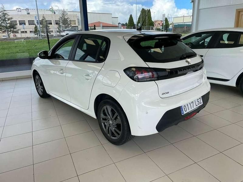 Usado Peugeot 208 Active 102 CV (75 kW) 2021 Blanco Utilitario