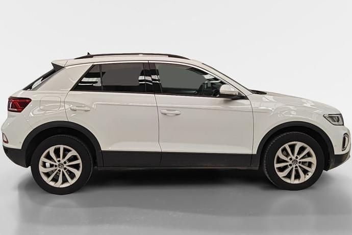 Usado VW T-Roc Life 150 CV (110 kW) 2025 SUV