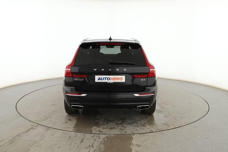 Usado Volvo XC60 Inscription 197 CV (144 kW) 2020 Negro SUV