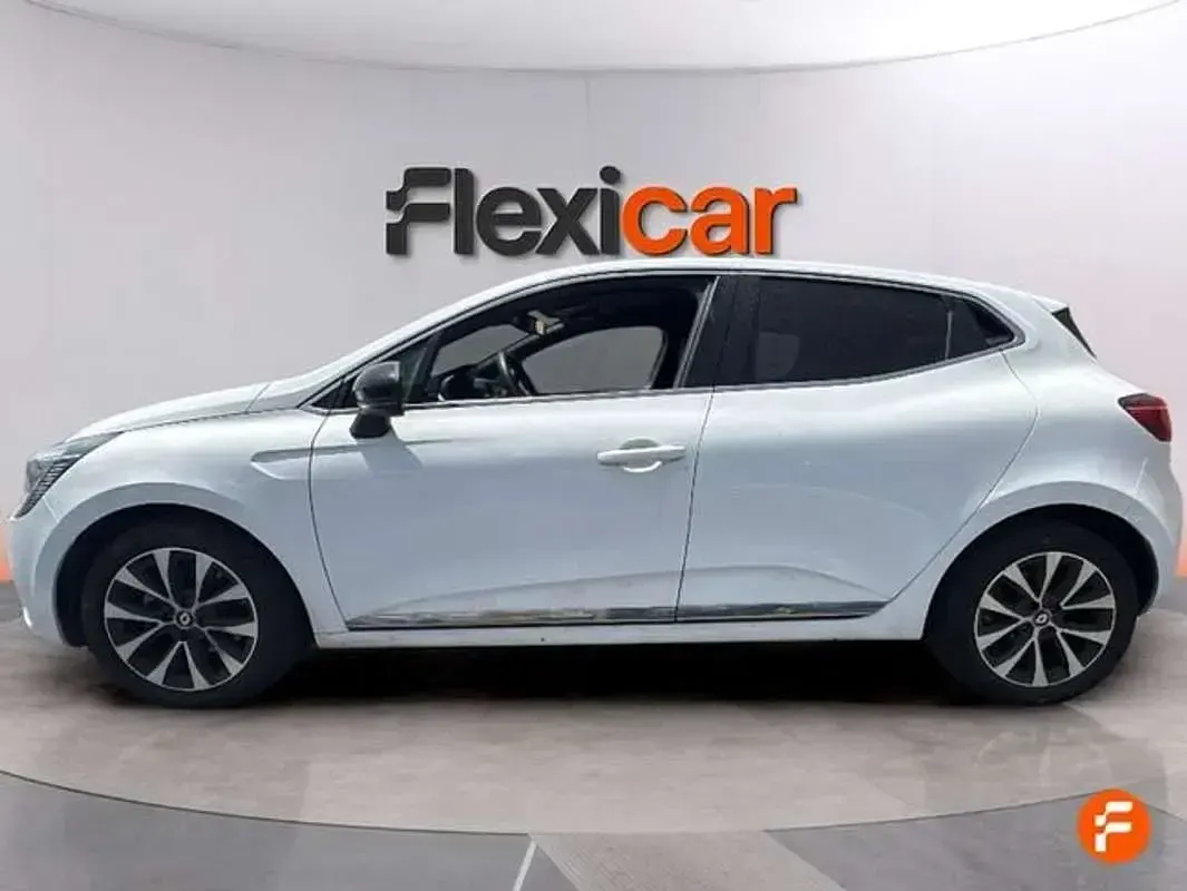 Usado Renault Clio Techno 140 CV (102 kW) 2023 Blanco Utilitario