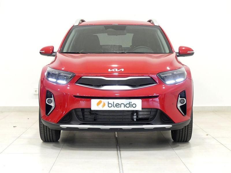 Usado Kia Stonic Style 100 CV (73 kW) 2024 Rojo SUV