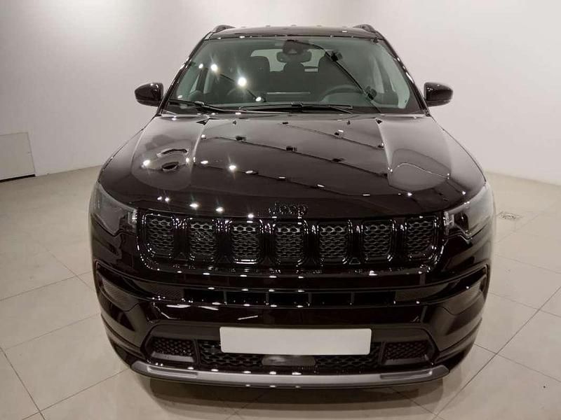 Usado Jeep Compass Altitude 131 CV (96 kW) 2023 Negro SUV