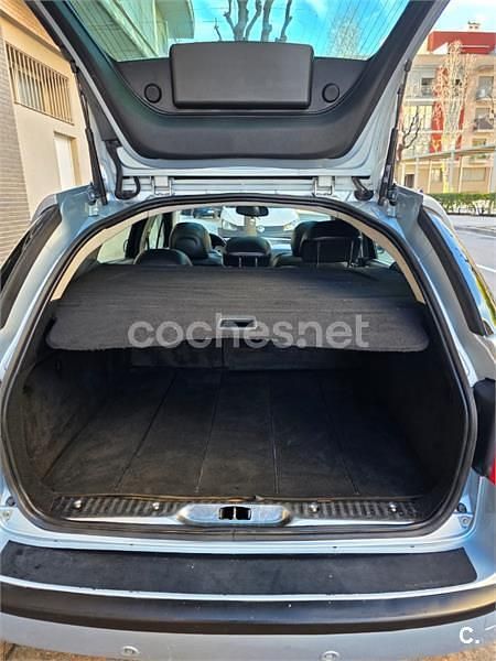 Usado Peugeot 407 Sport 136 CV (100 kW) 2005 Azul Familiar