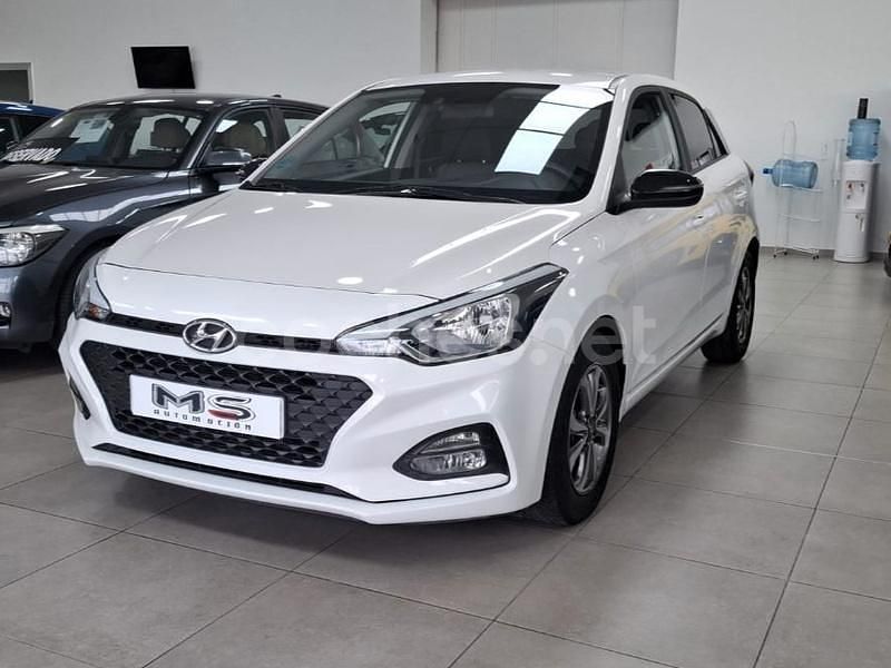 Blanco Usado 2020 Hyundai i20 Berlina | 13.599 € (Precio justo) - Imagen 1/4