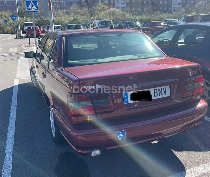 Usado Volvo S70 140 CV (102 kW) 2000 Granate Berlina