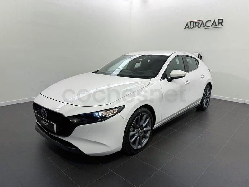 Usado Mazda 3 Center-Line 140 CV (102 kW) 2025 Blanco Berlina